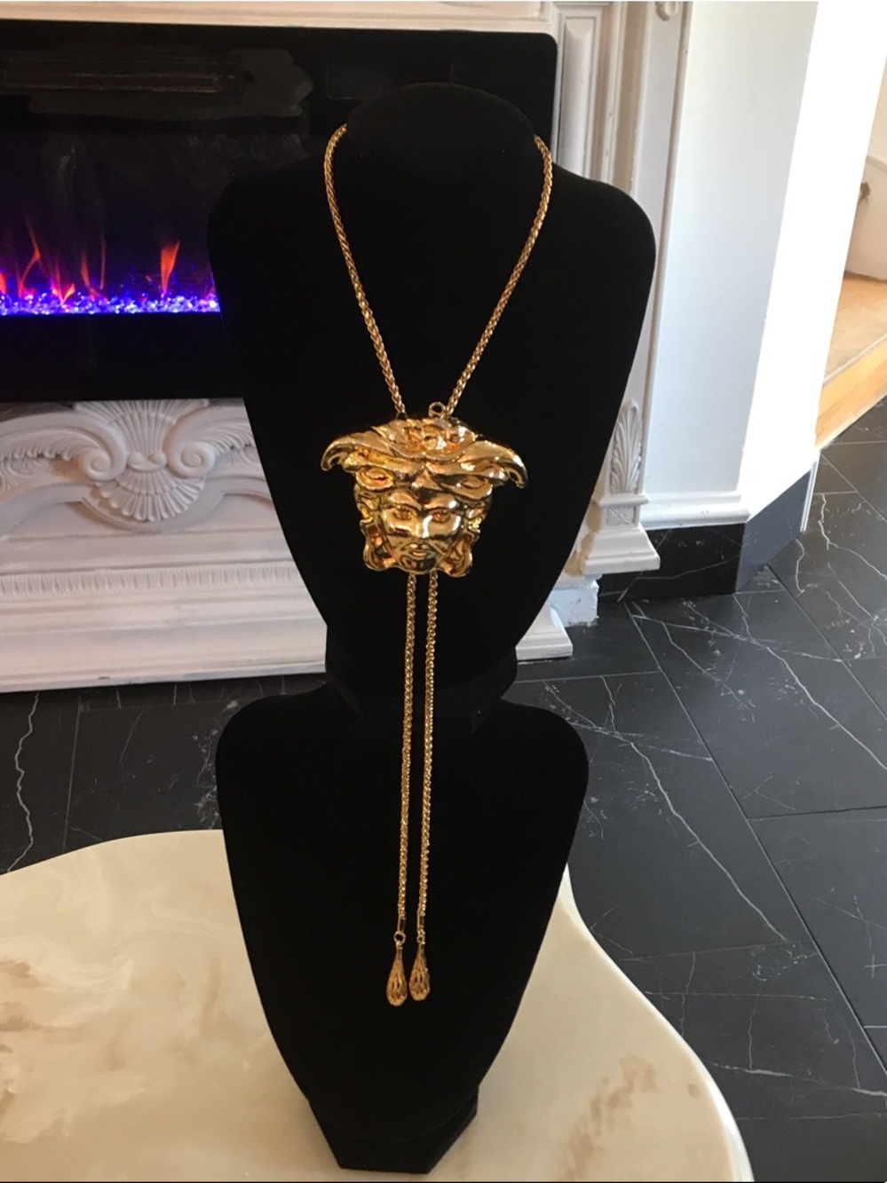 Gold bold Medallion Head Lariat Necklace - Women's Jewelry